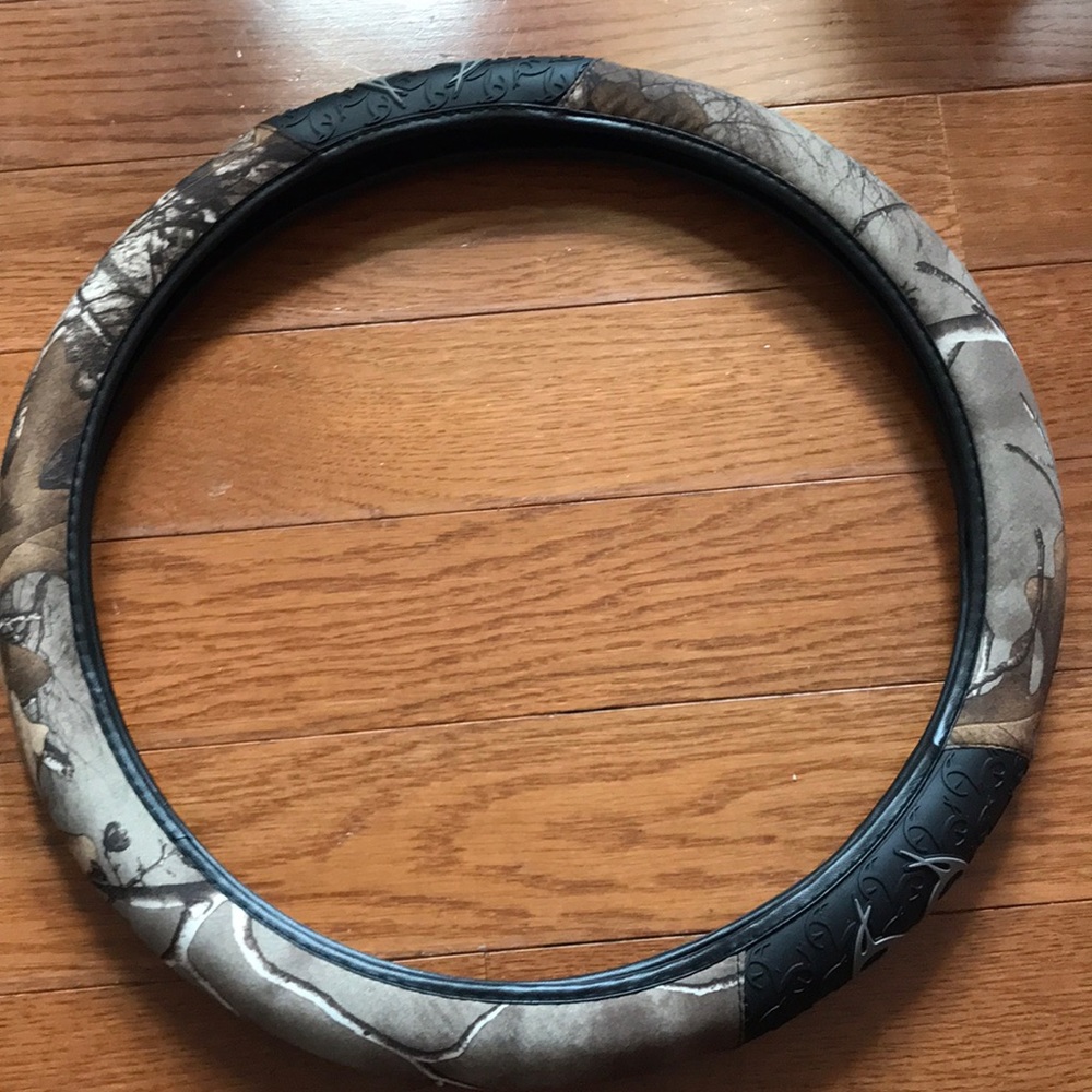 steering wheel cover